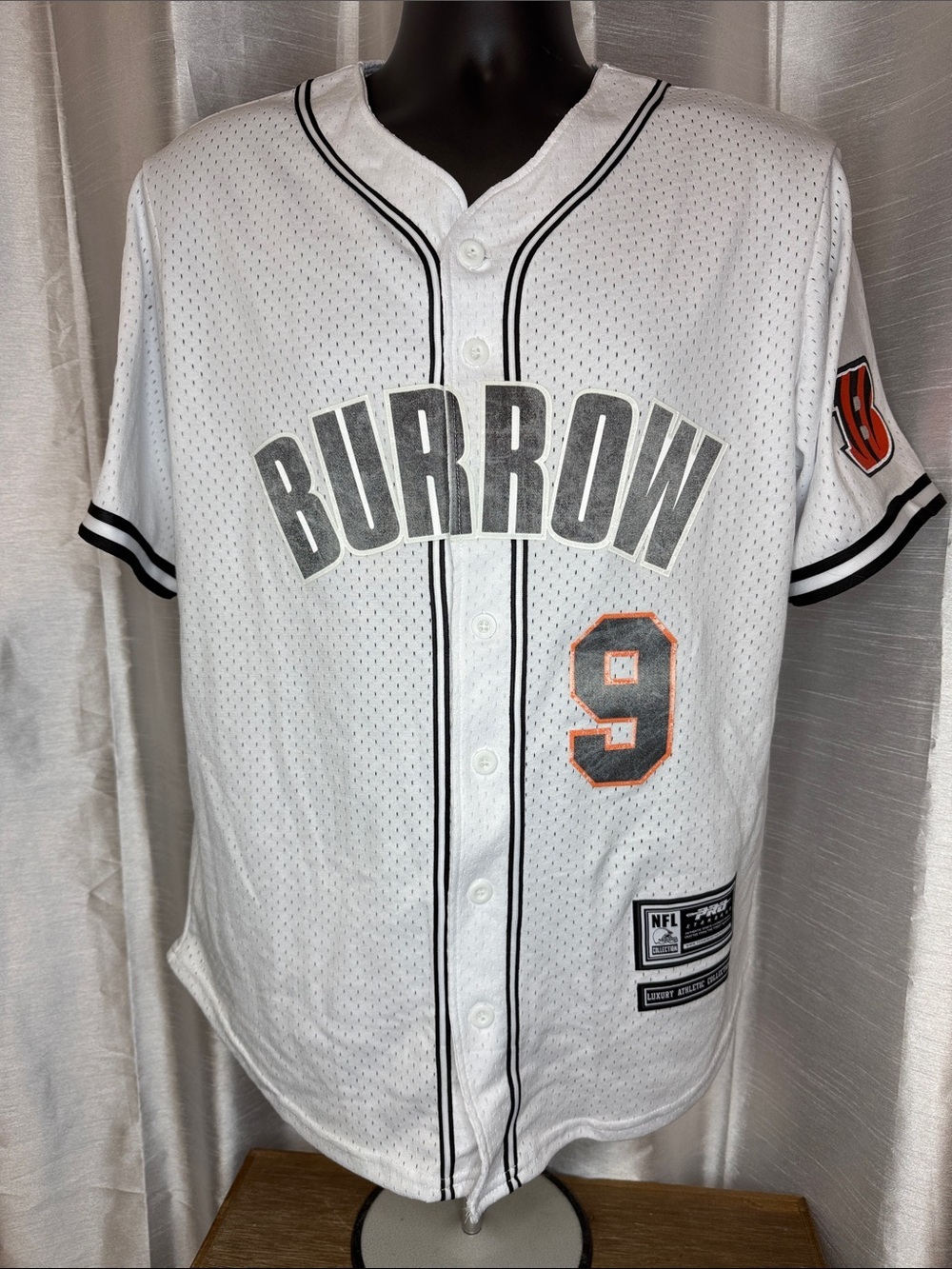 NFL Joe Burrow 9 Pro Standard Baseball Jersey Mesh Bengals Mens S Button Up READ